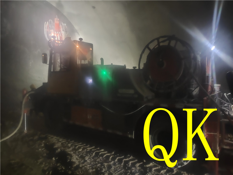 混凝土泵 青科重工 濕噴臺(tái)車(chē) 混凝土泵 青科重工 濕噴臺(tái)車(chē)